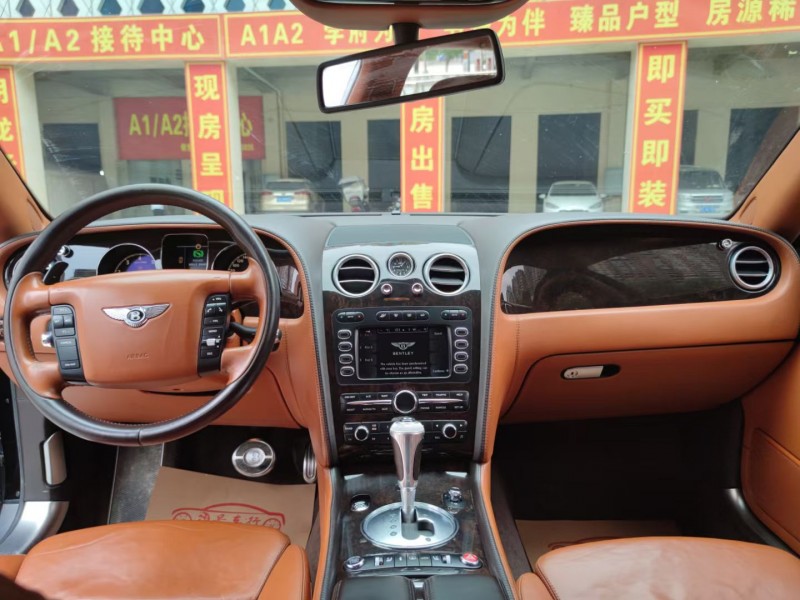 遵义10年宾利飞驰6