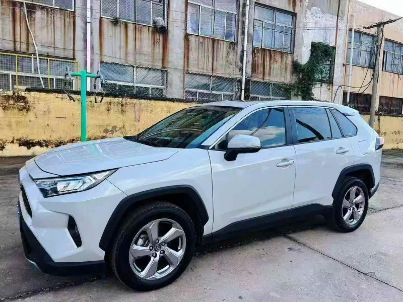 淄博22年丰田RAV4荣放3