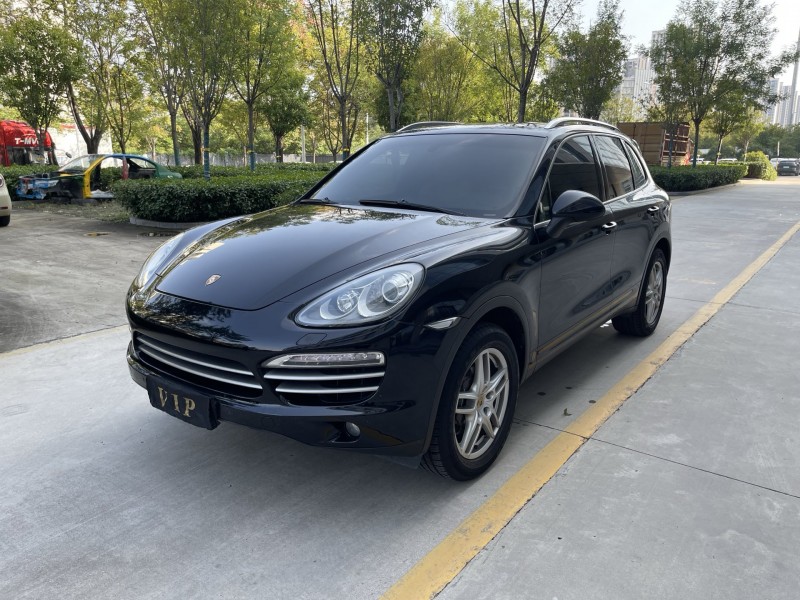 济宁15年保时捷卡宴2