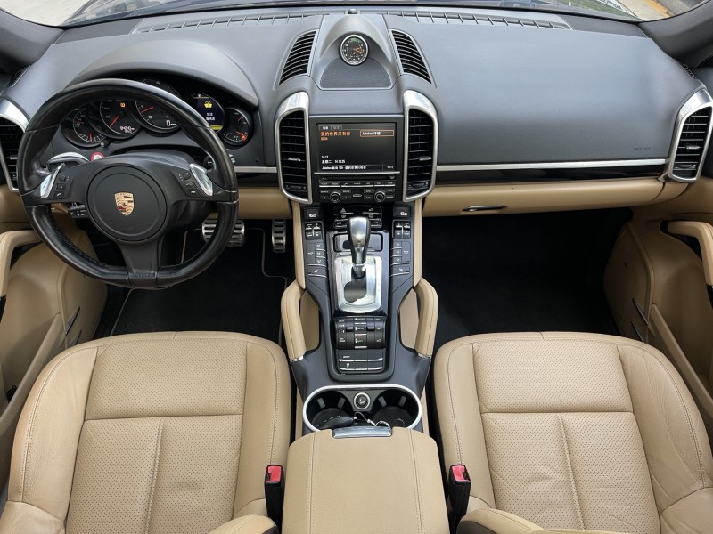 济宁15年保时捷卡宴4