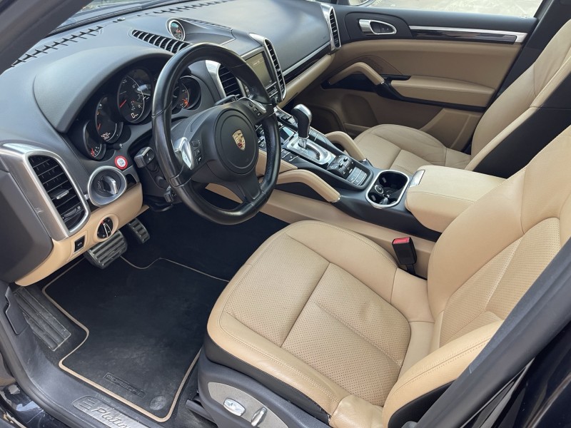 济宁15年保时捷卡宴5