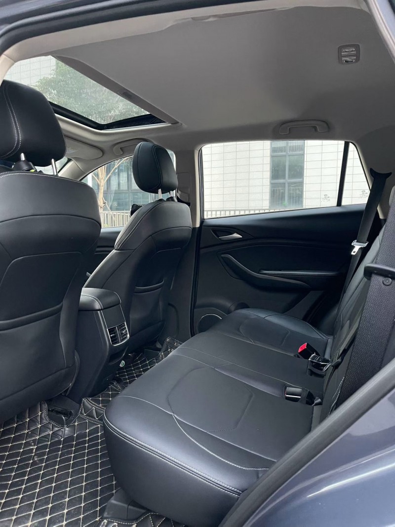 佛山20年比亚迪宋5