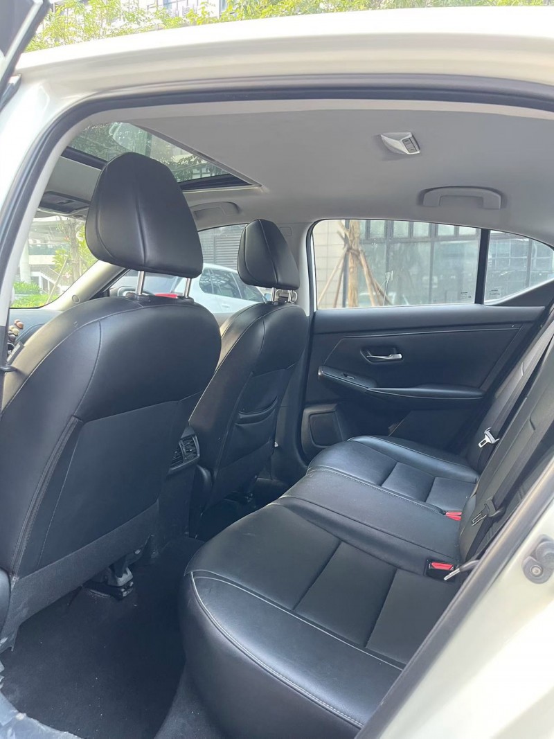 佛山21年日产轩逸5