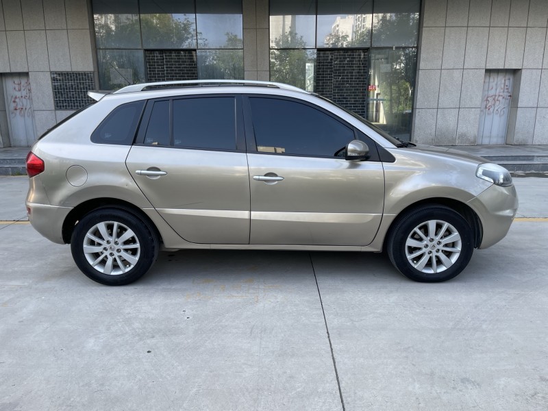 济宁14年雷诺科雷傲8