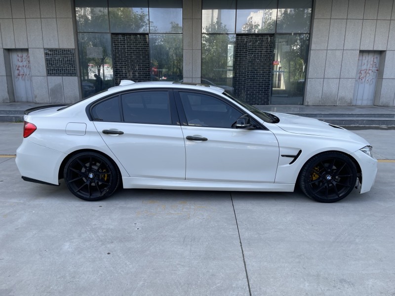 济宁15年宝马3系7