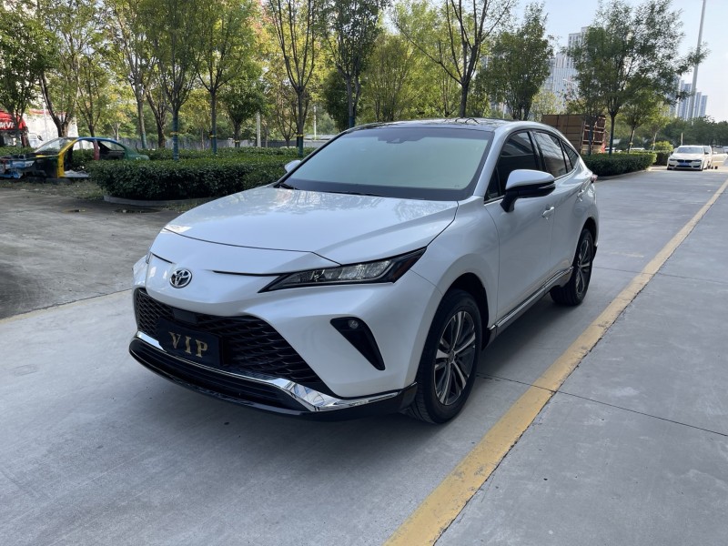 济宁24年丰田威飒3