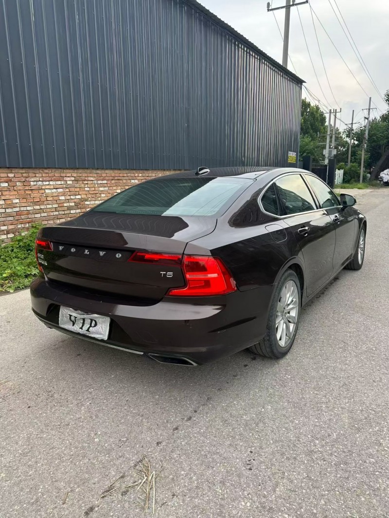 潍坊17年沃尔沃S908