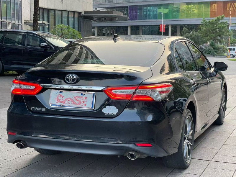 佛山21年丰田凯美瑞8