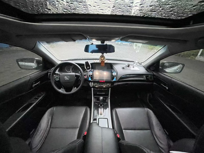 佛山18年本田雅阁6