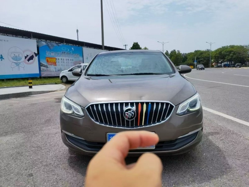 潍坊17年别克英朗1