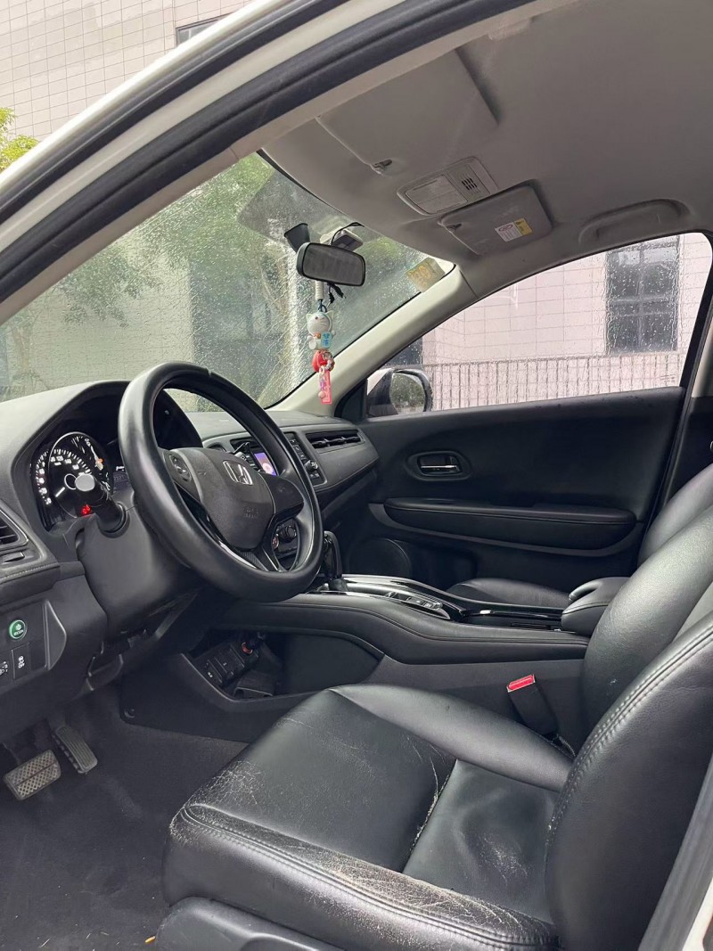 佛山17年本田缤智4