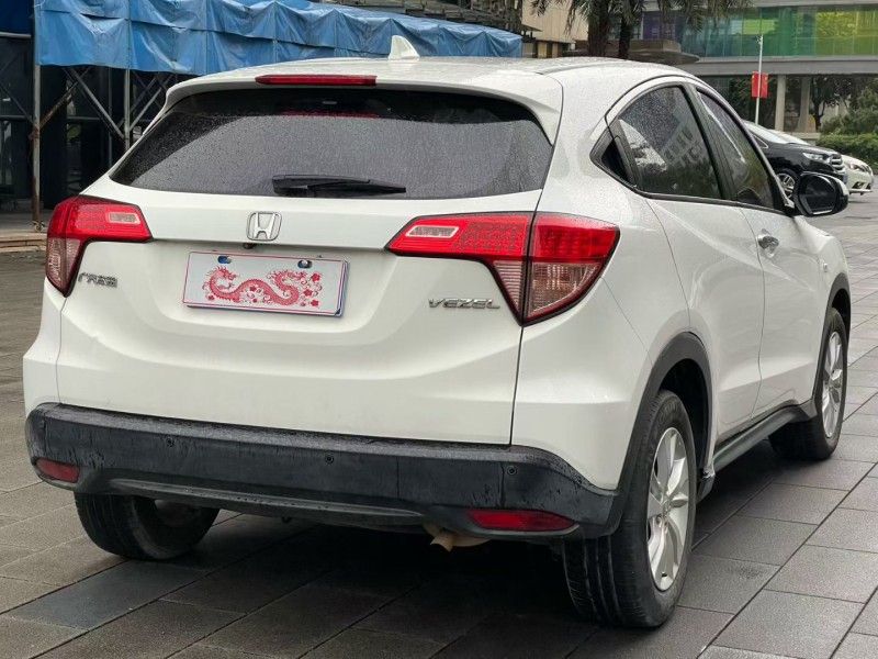 佛山17年本田缤智8