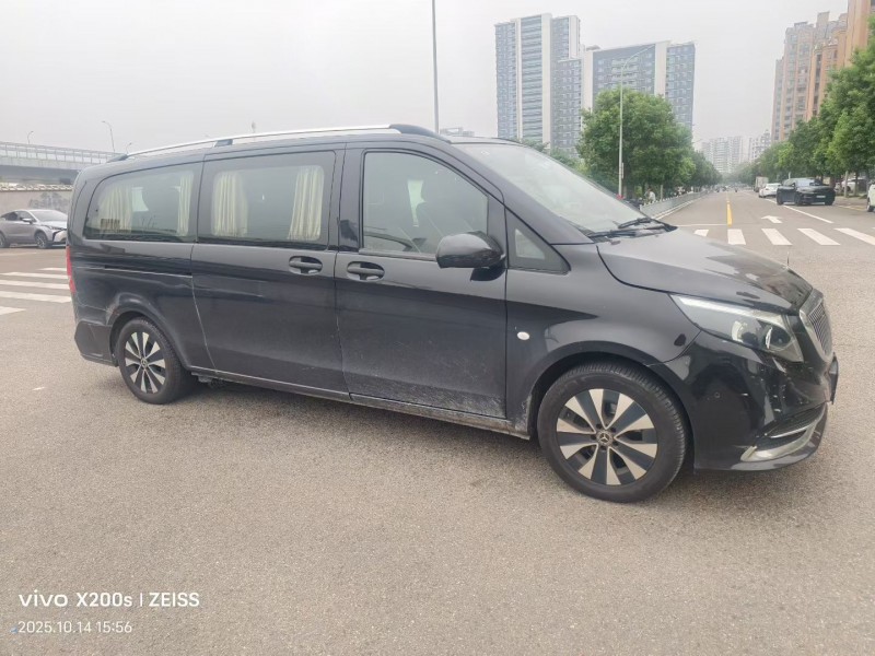 宁波21年奔驰威霆2