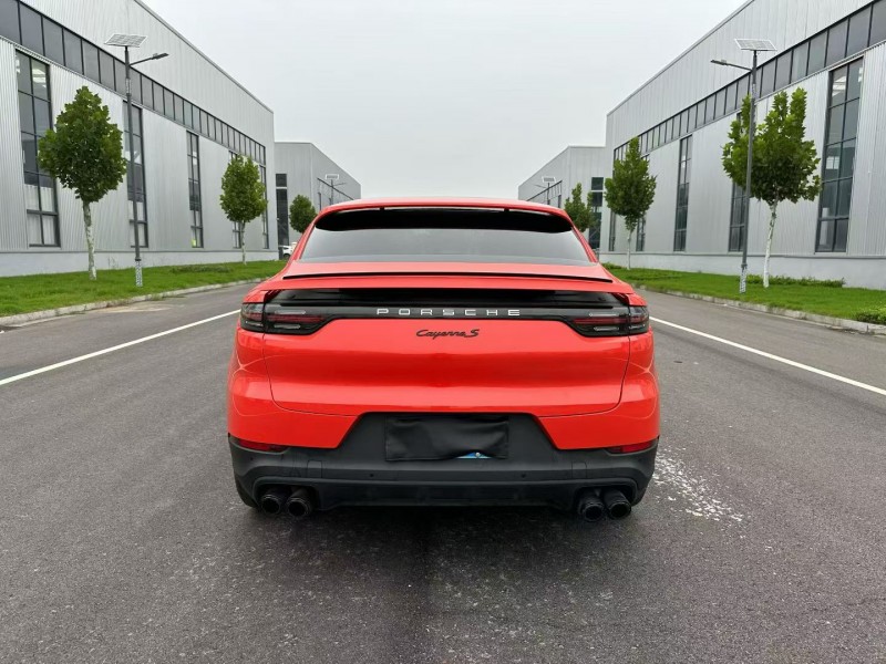 徐州19年保时捷卡宴9