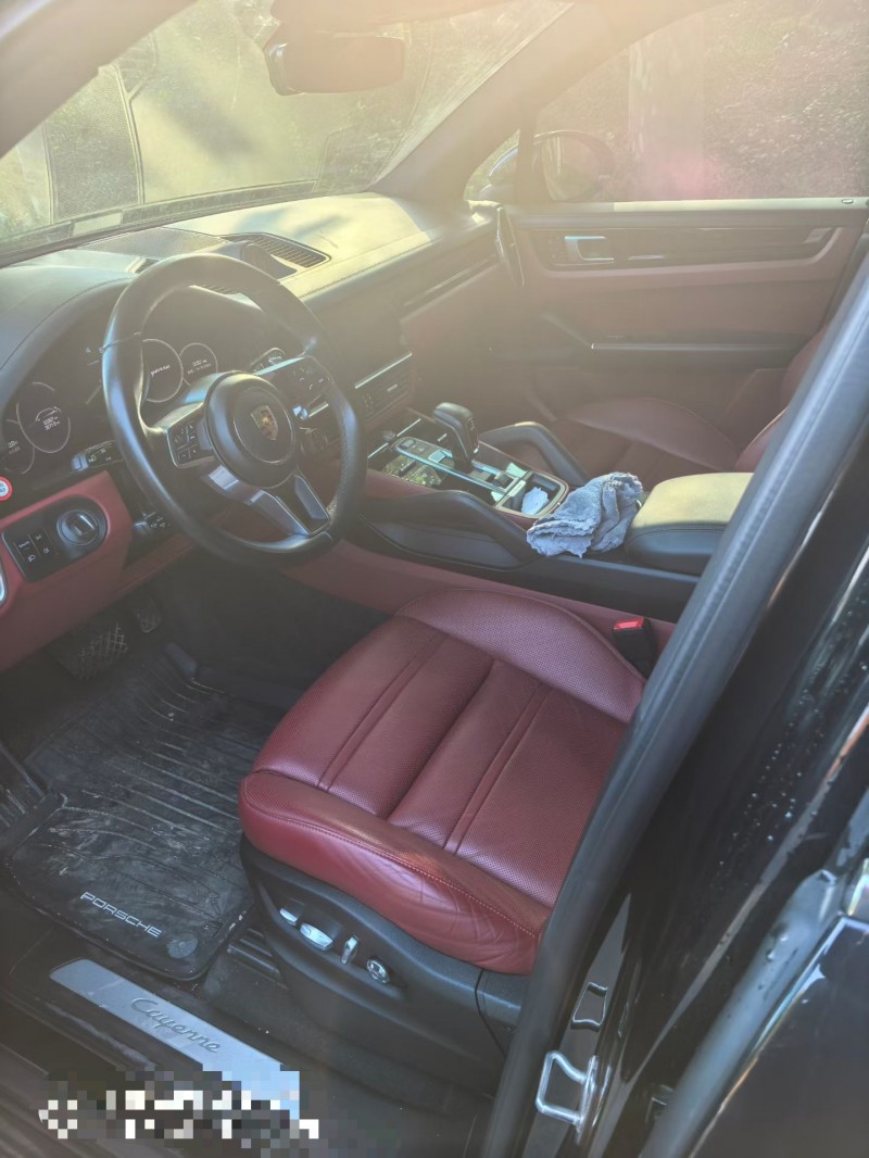 潍坊21年保时捷卡宴4