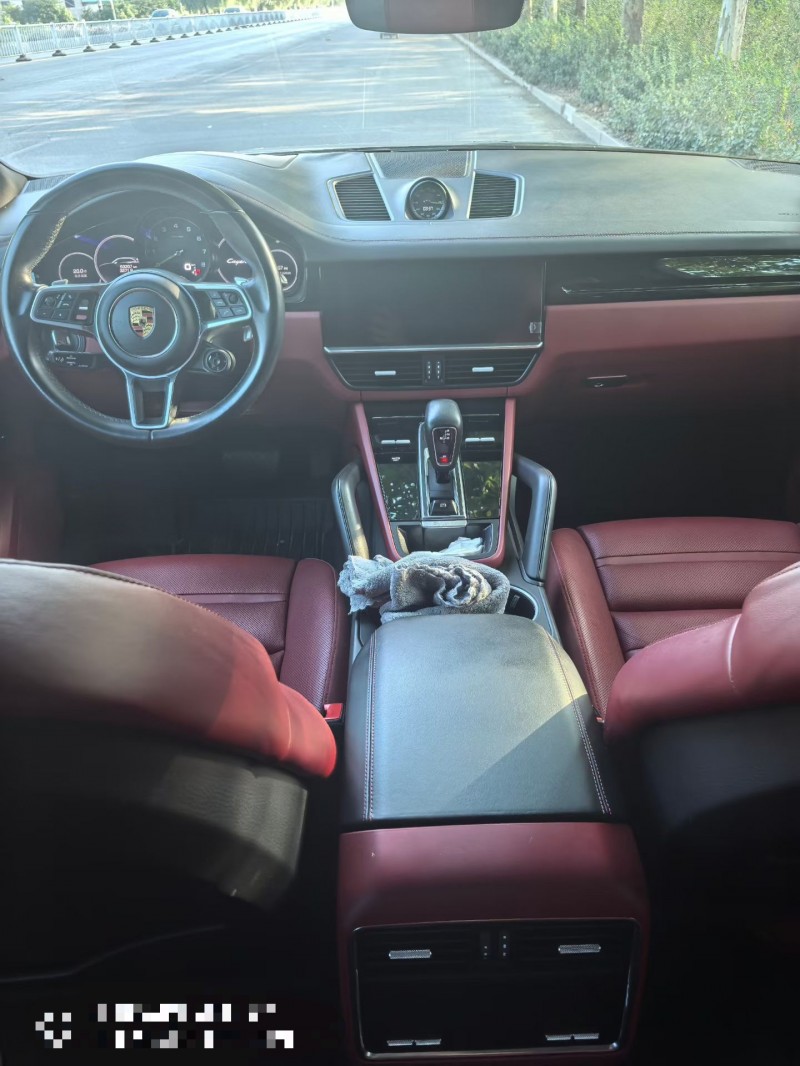 潍坊21年保时捷卡宴6