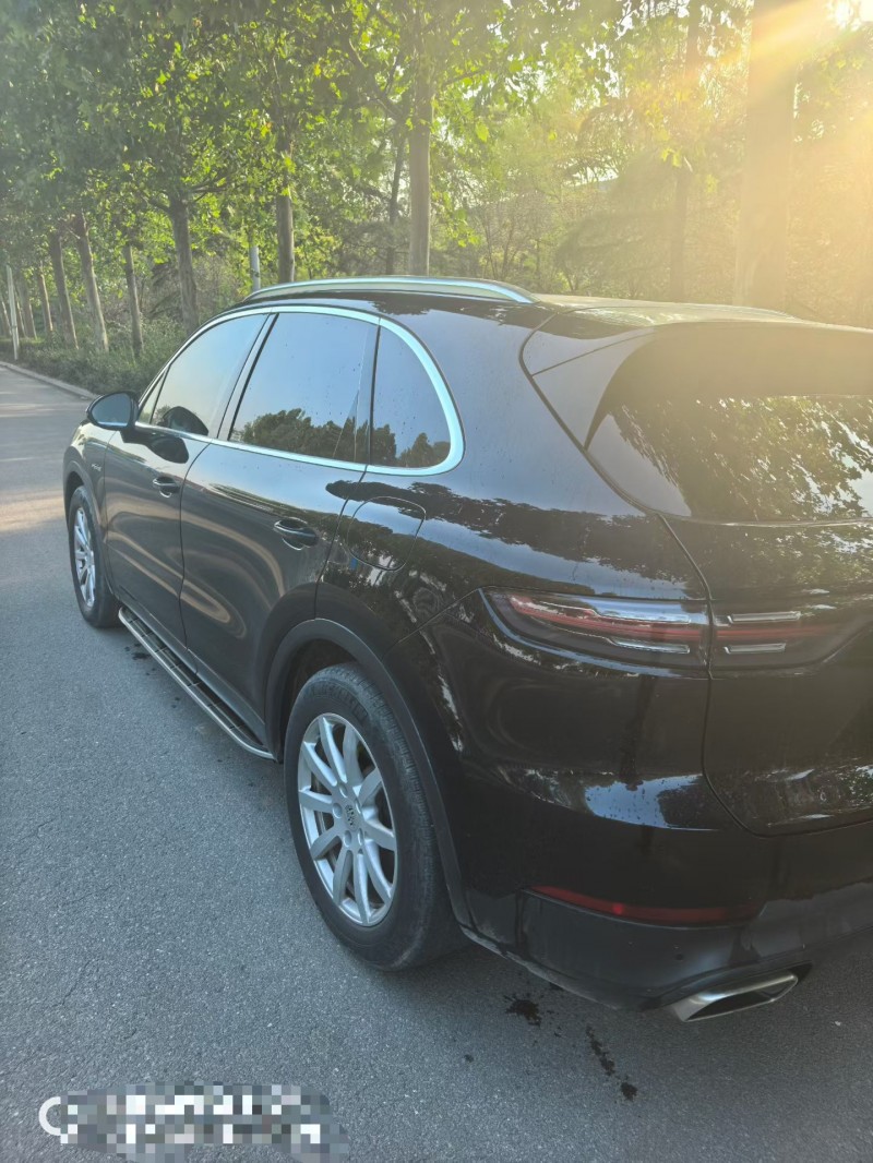 潍坊21年保时捷卡宴8