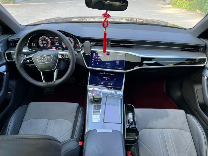 徐州23年奥迪A6L8