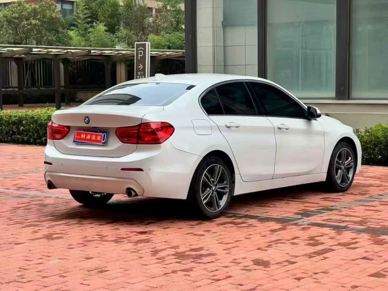 郑州19年宝马1系9