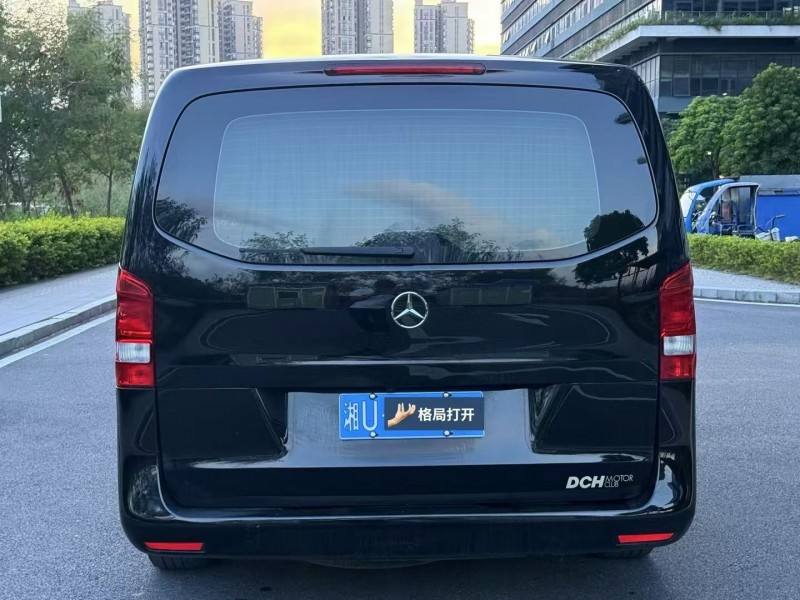 东莞21年奔驰威霆9