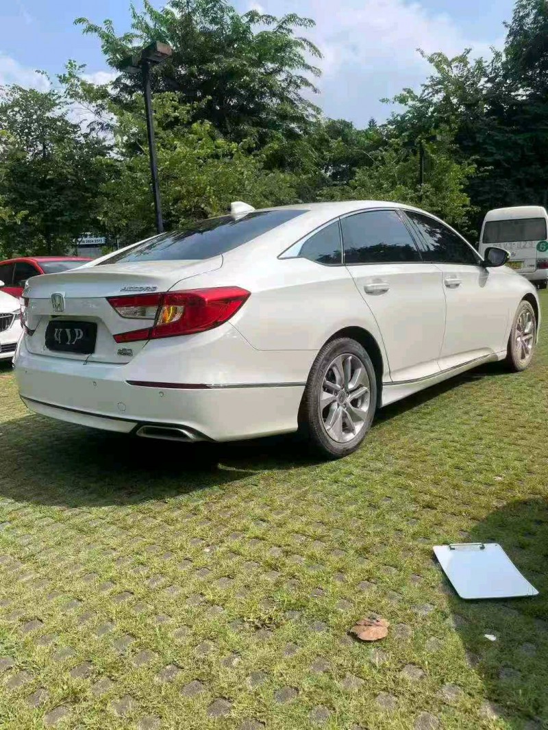 东莞19年本田雅阁9