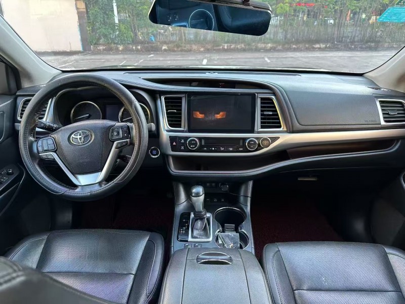 广州18年丰田汉兰达5