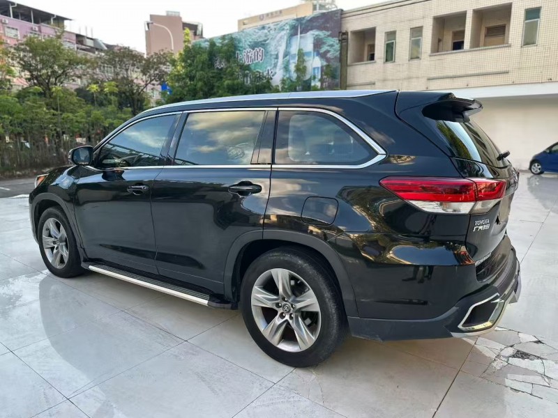 广州18年丰田汉兰达7