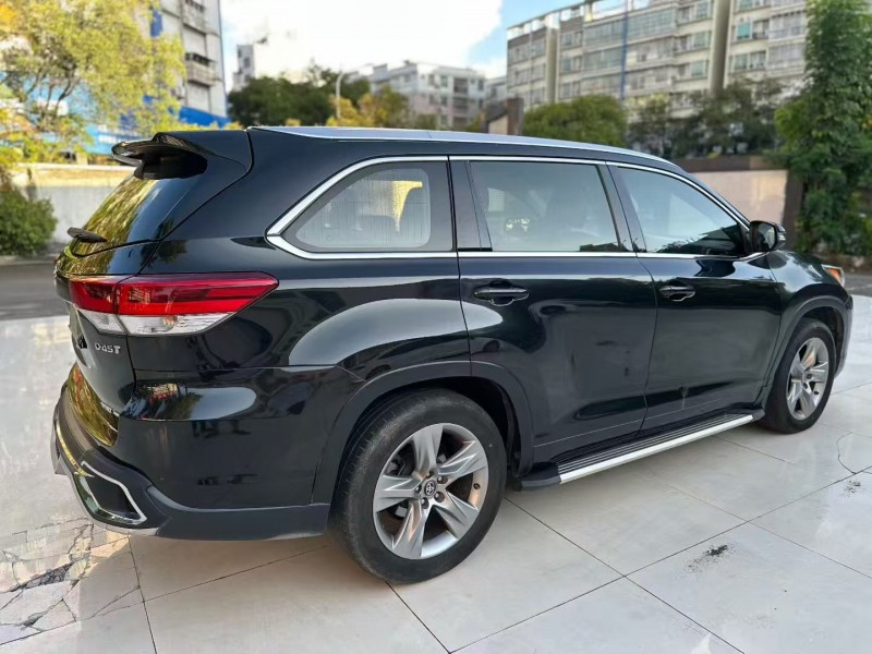 广州18年丰田汉兰达8