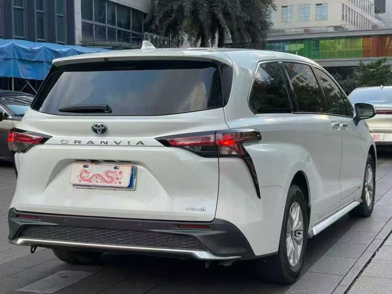深圳23年丰田格瑞维亚7