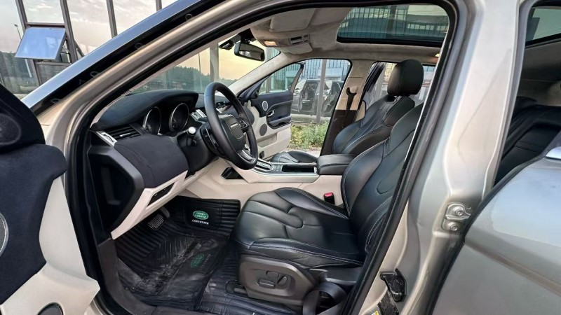 济宁12年路虎极光7