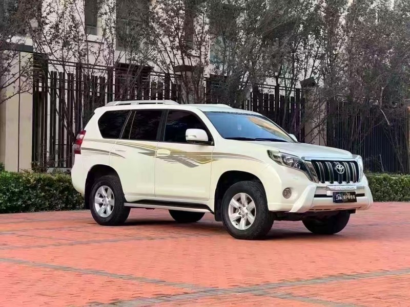郑州14年丰田普拉多3
