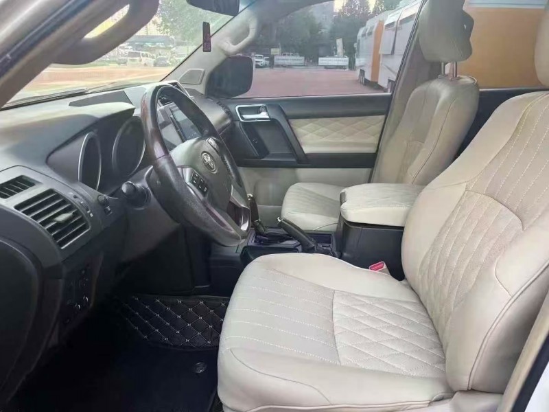 郑州14年丰田普拉多4