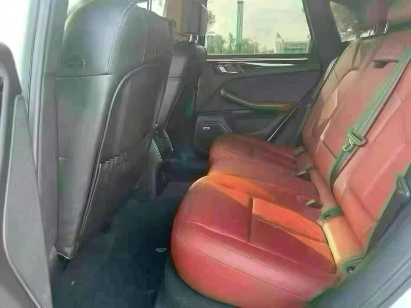 东莞20年保时捷Macan4