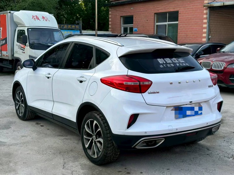 济宁20年吉利帝豪9