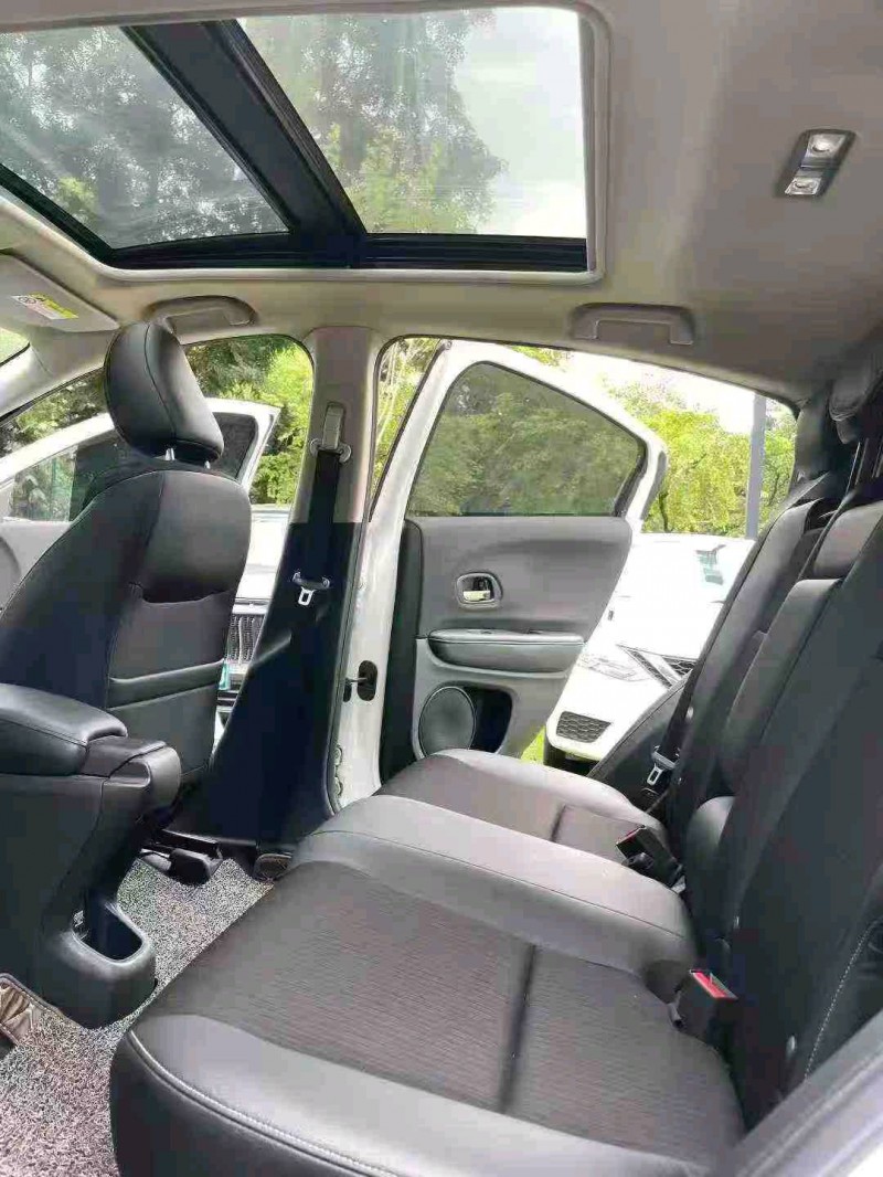 东莞21年本田缤智3