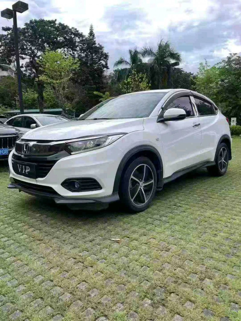 东莞21年本田缤智5