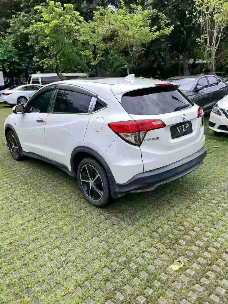 东莞21年本田缤智7