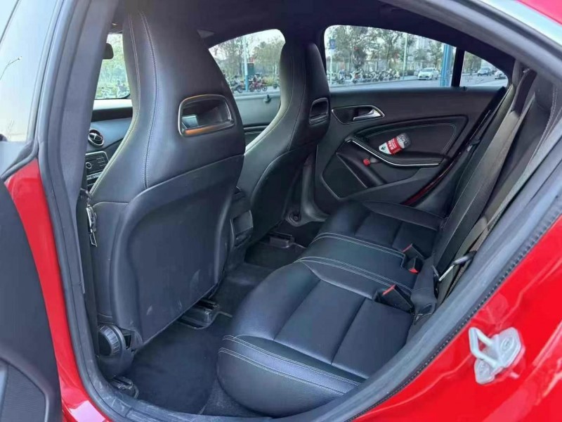 东莞17年奔驰CLA6