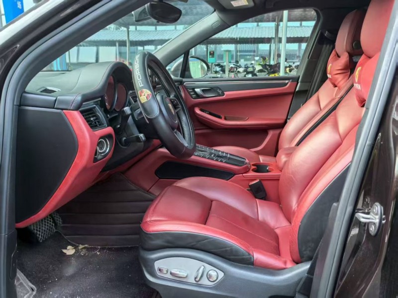 东莞18年保时捷Macan5