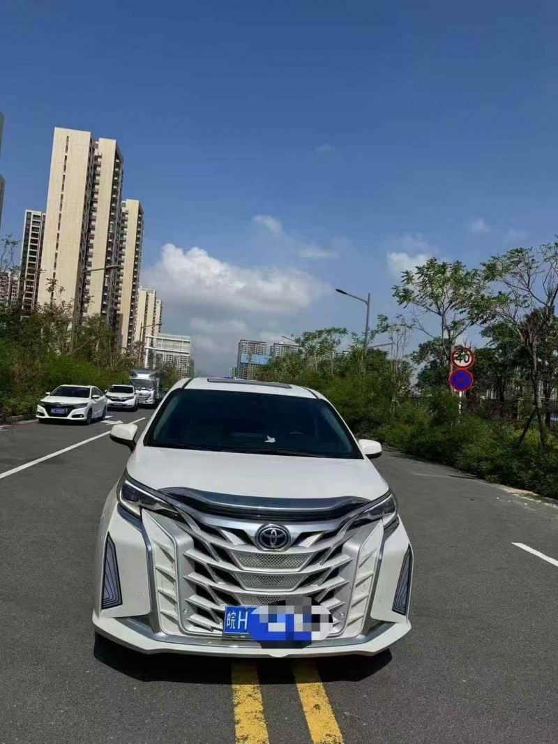 广州25年丰田塞纳1