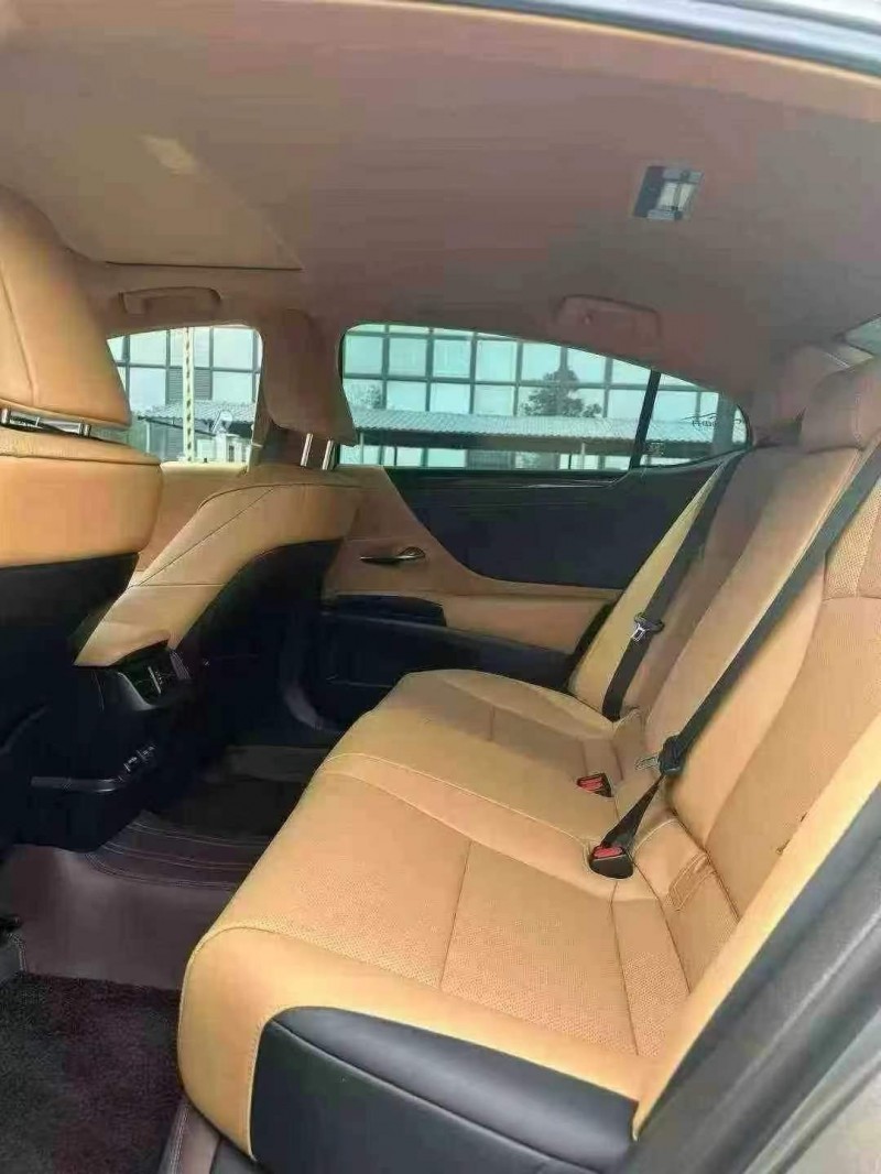 东莞23年雷克萨斯ES6