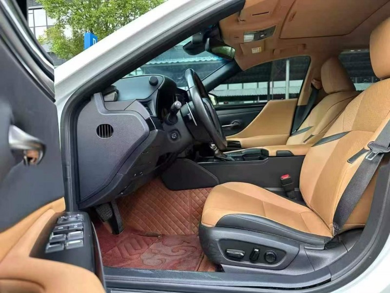 东莞23年雷克萨斯ES5