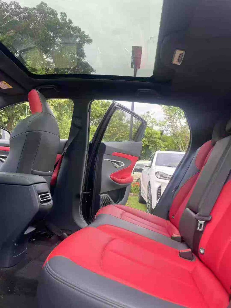 东莞21年长安汽车UNI5