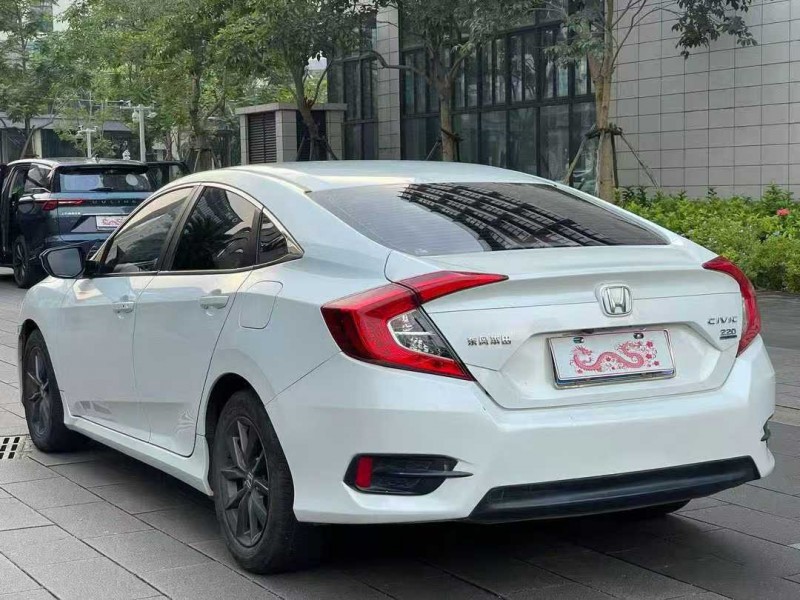 佛山21年本田思域7