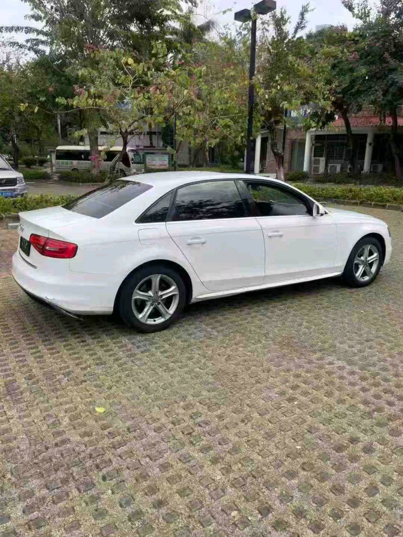 东莞15年奥迪A4L9