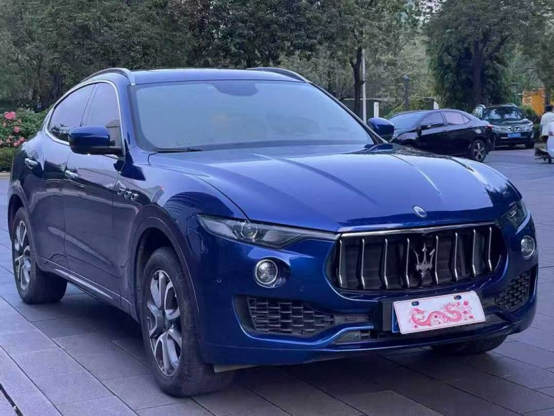 佛山17年玛莎拉蒂Levante2