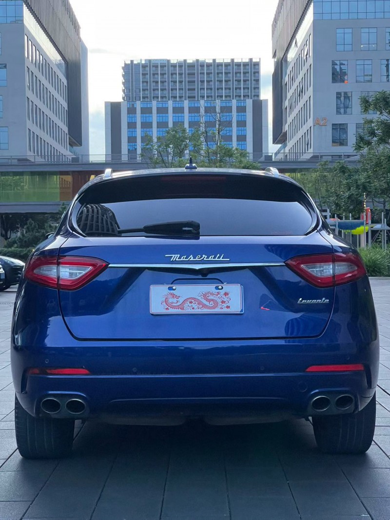 佛山17年玛莎拉蒂Levante9
