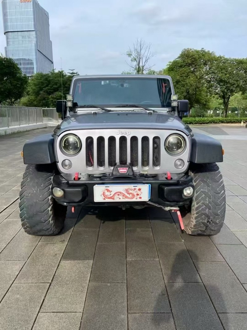 佛山19年Jeep牧马人1