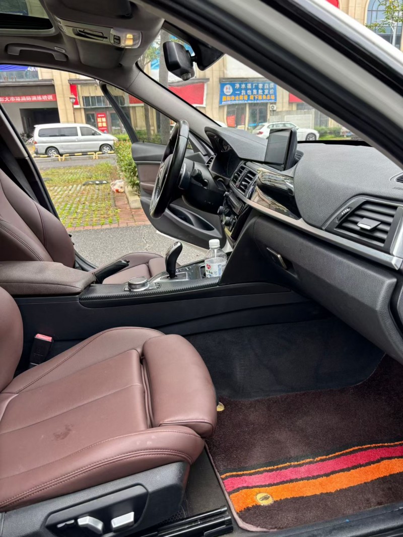 襄阳19年宝马3系2