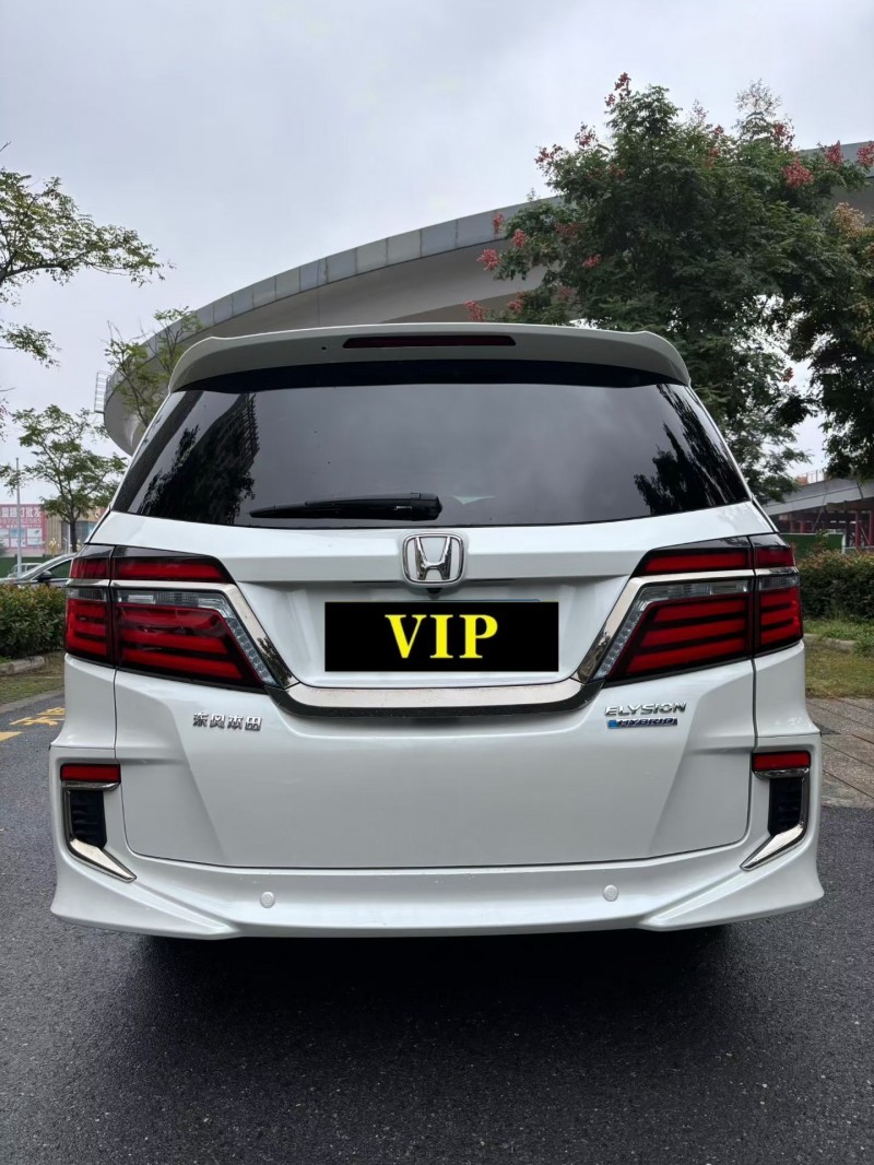 襄阳20年本田艾力绅2